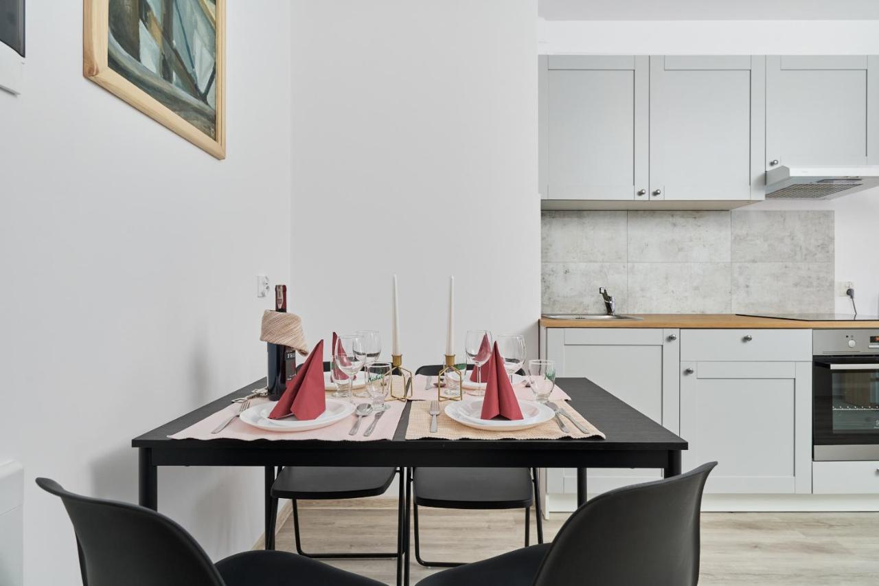 Drabika Apartment Balcony & Private Parking Wroclaw By Noclegi Renters Dış mekan fotoğraf