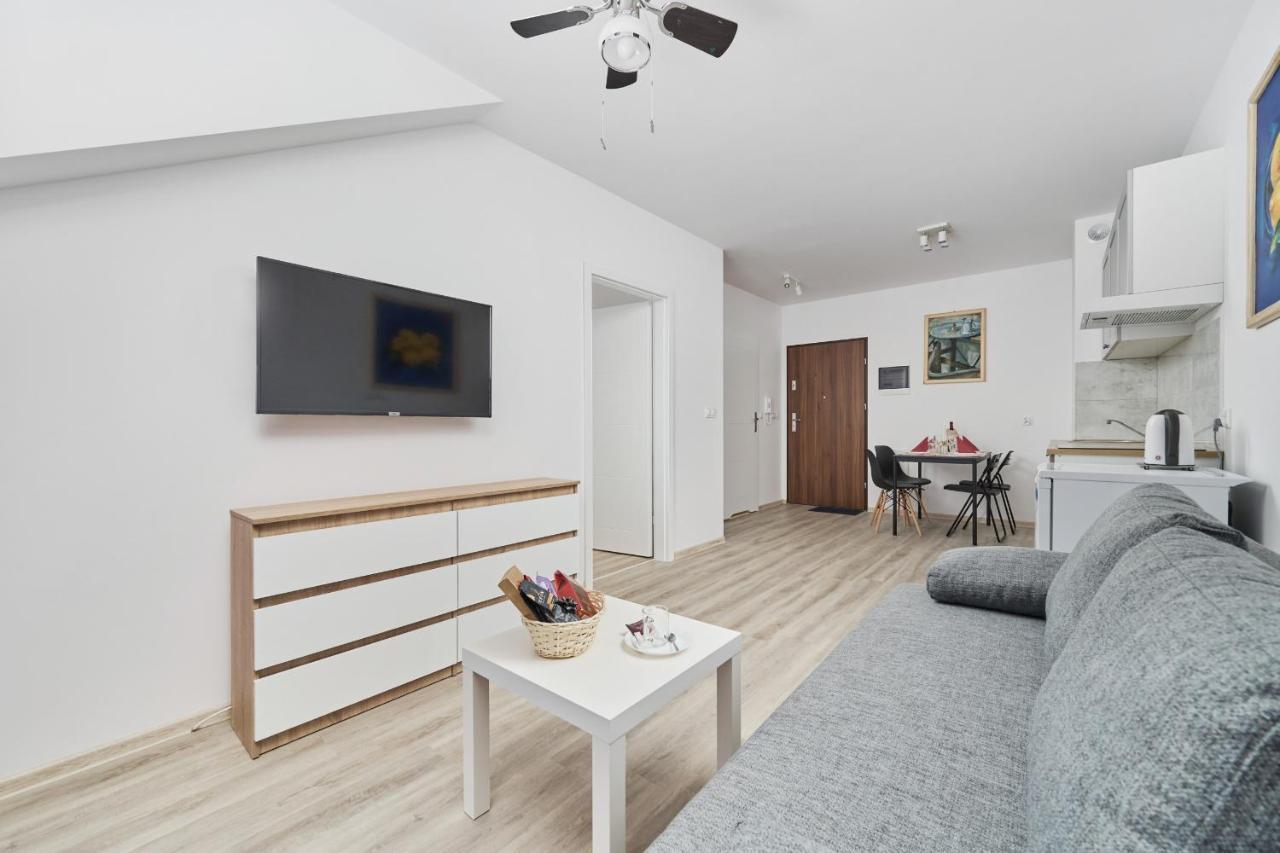 Drabika Apartment Balcony & Private Parking Wroclaw By Noclegi Renters Dış mekan fotoğraf